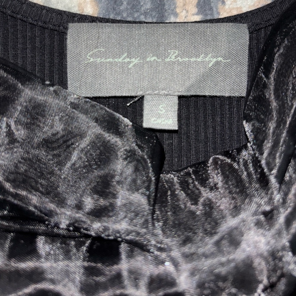Black Bow long sleeve - Picture 3 of 4